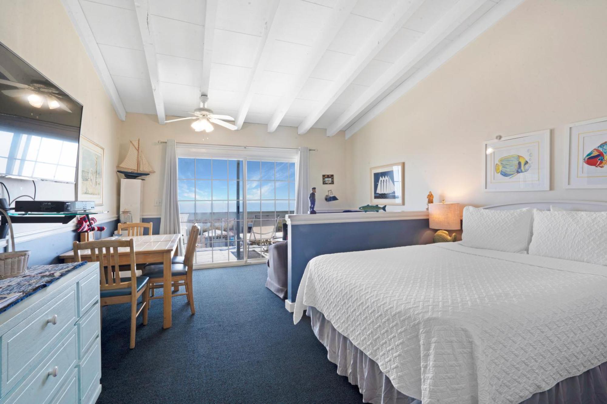Plum Resort 3*